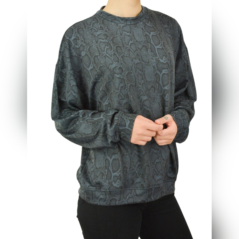 NWT top